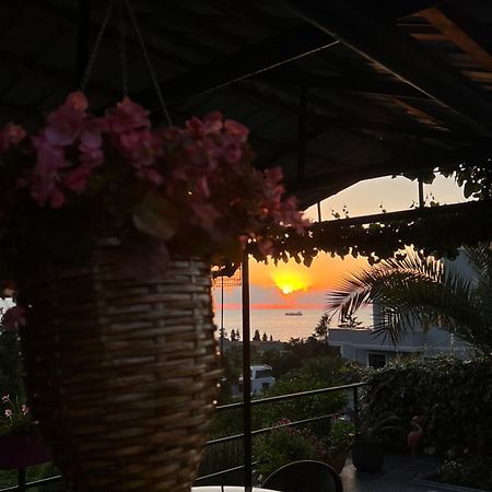 Kemeni Garden Otel Batum Dış mekan fotoğraf