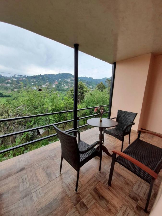 Kemeni Garden Otel Batum Dış mekan fotoğraf