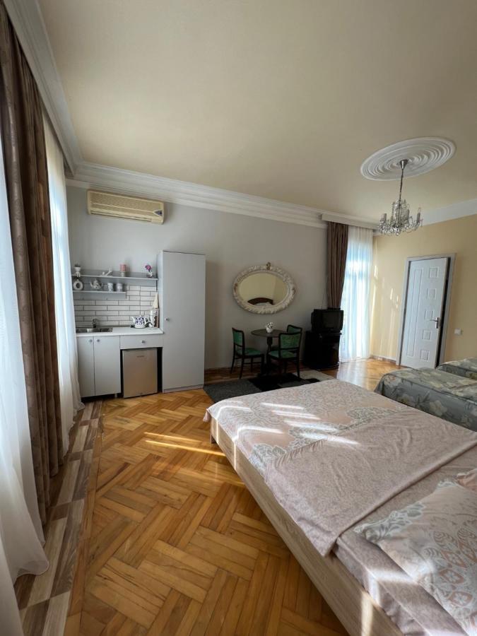 Kemeni Garden Otel Batum Dış mekan fotoğraf