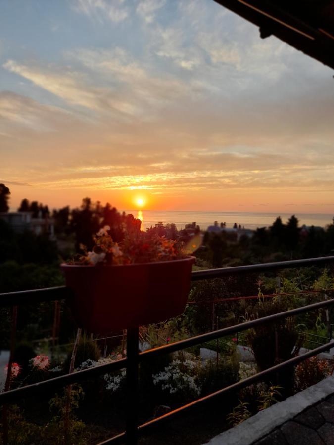 Kemeni Garden Otel Batum Dış mekan fotoğraf