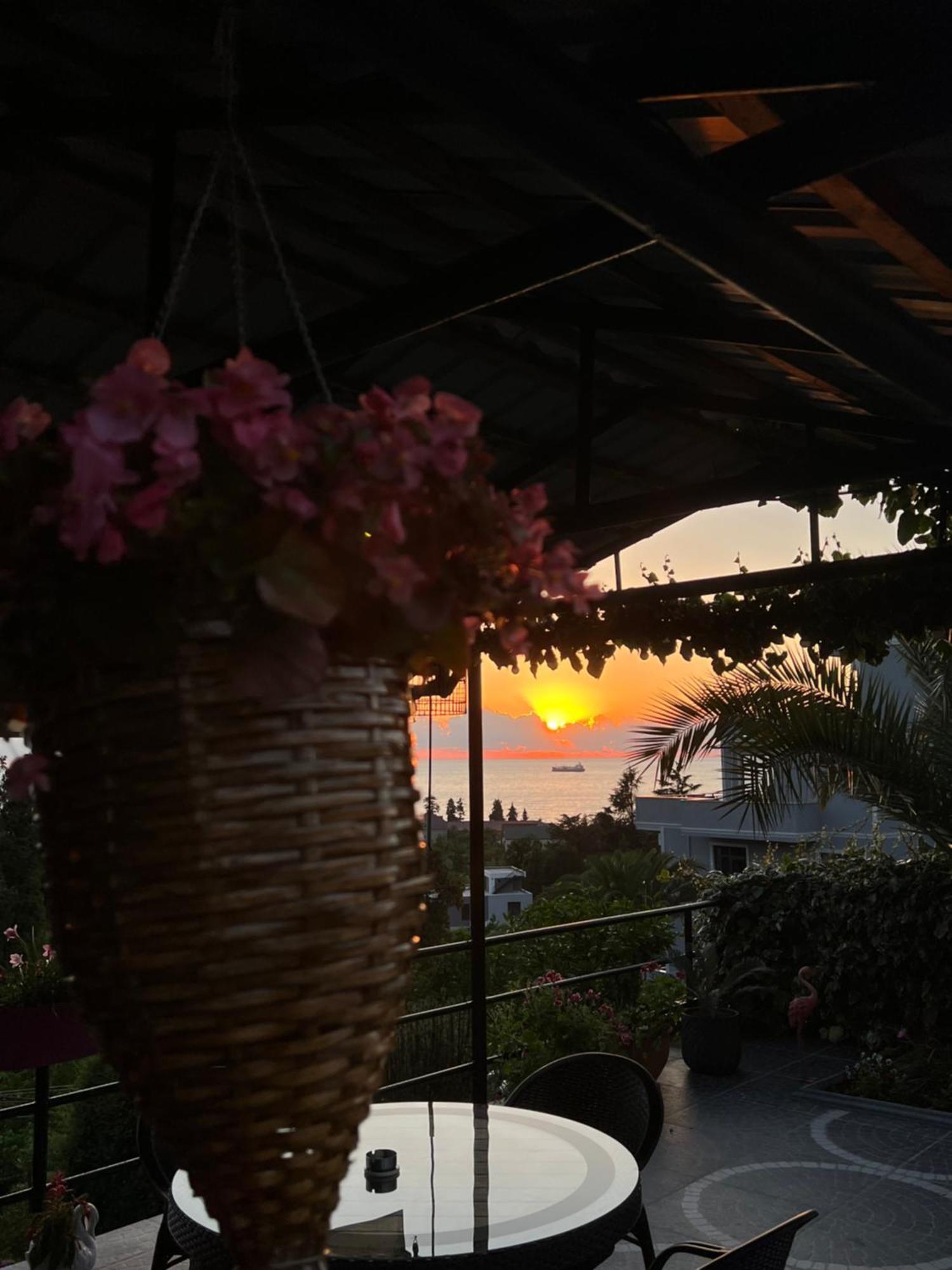Kemeni Garden Otel Batum Dış mekan fotoğraf